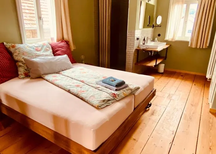 Wegelager * Burgjoß